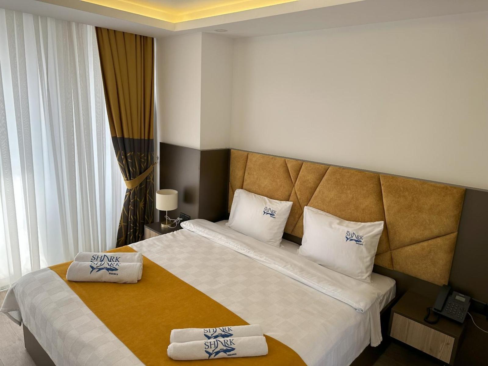 Hotel Nurel Shark